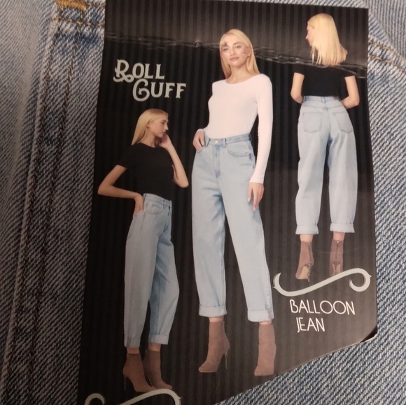 Nwt Simple Society High-rise Barrel Jeans, Baggy Tapered Rolled cuff Light Wash - Picture 10 of 11